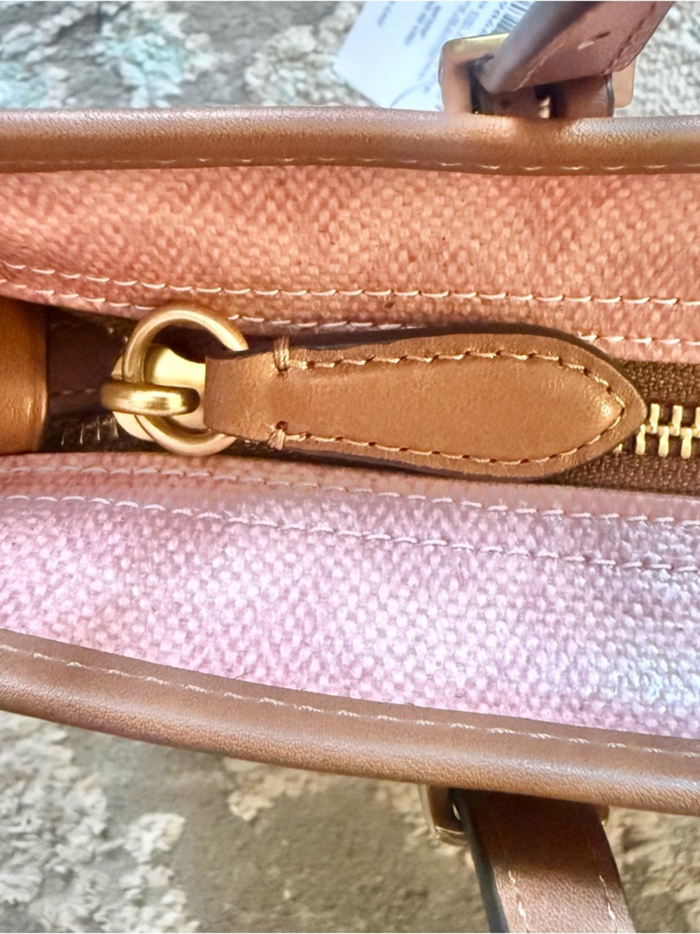 COACH Taxi Tote 21 in Pink Sable - CCD94 - Picture 8 of 12